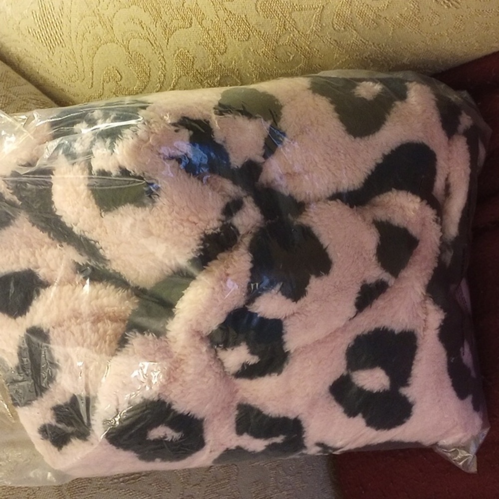 New fleece throw
